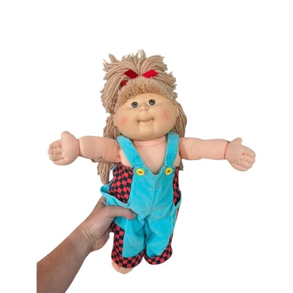 First Edition 1990 Cabbage Patch Doll Xavier Roberts 16” - Picture 1 of 8